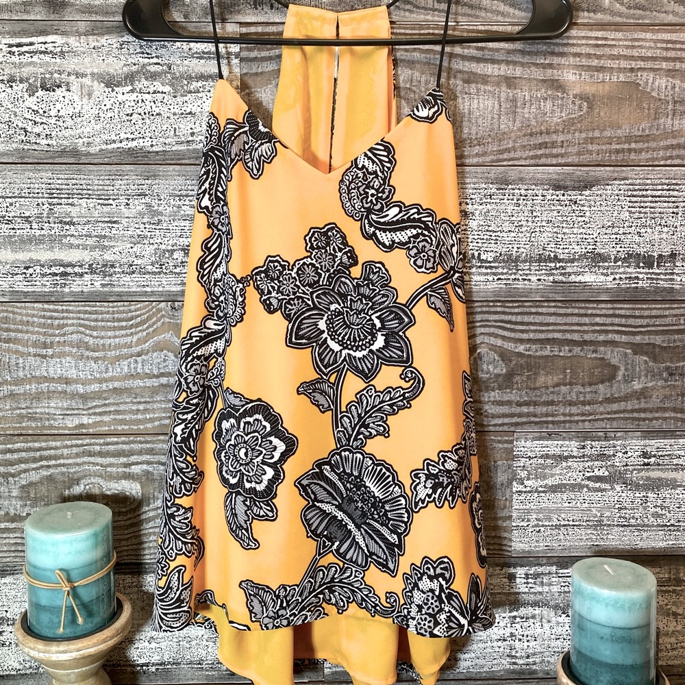 Express Women’s floral Dress Tank Size: Small